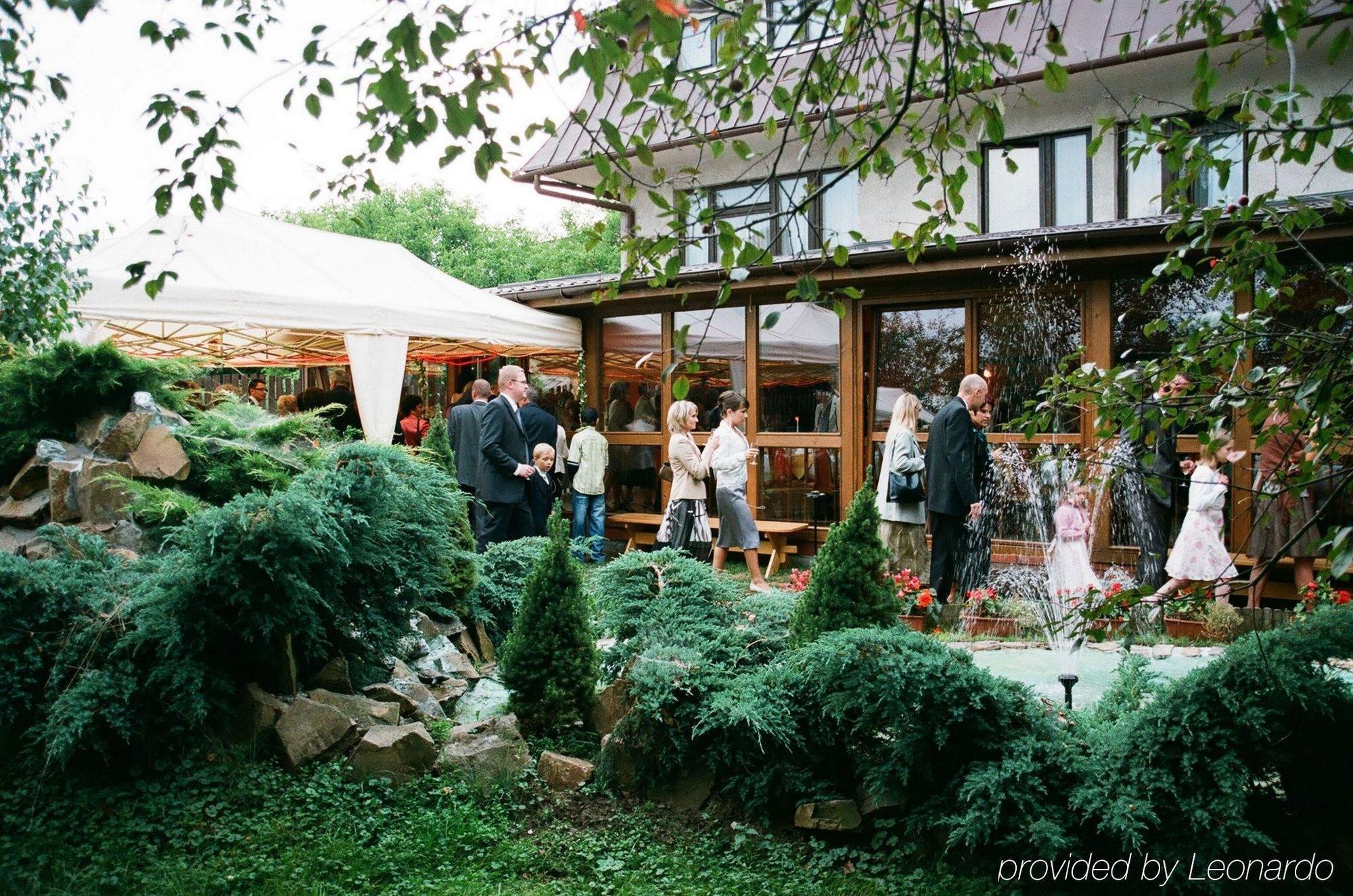 Hotel Bona Krakow Bagian luar foto